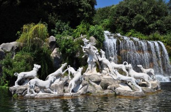 Fontana Cascata Reggia